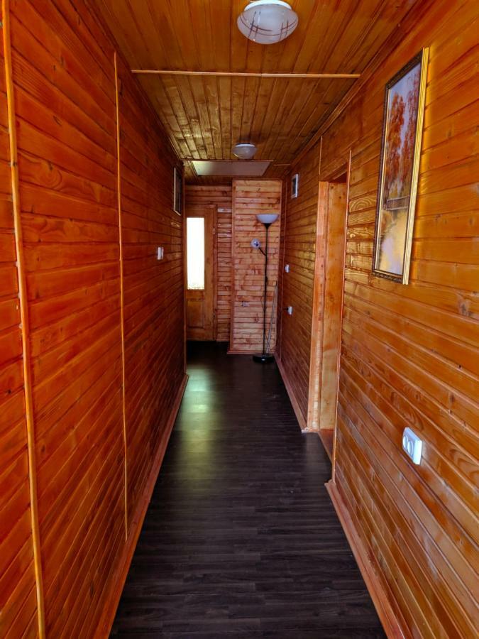У Оксани Guest House Kvasy Ngoại thất bức ảnh